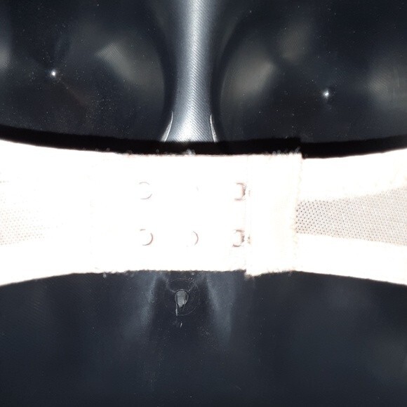 Youmita 40C Tuscany Metallic Lace Strappy Bra NWT - Picture 4 of 9